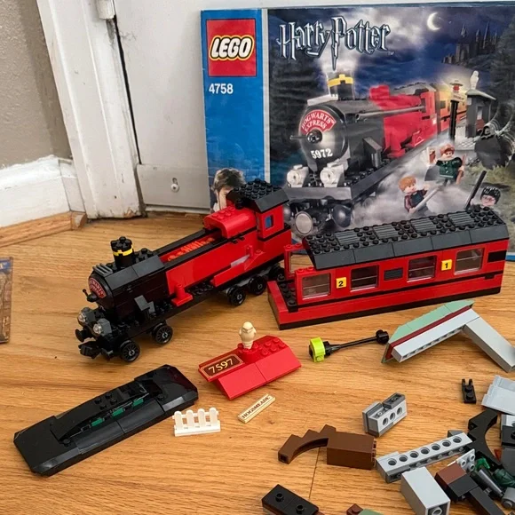 LEGO Harry Potter Pieces and Partial Sets with Minifigures  4758  4738 - Picture 11 of 16